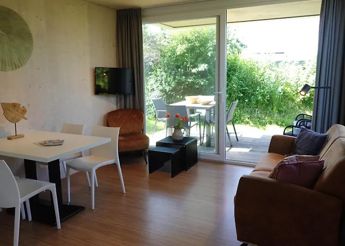 Design Sint Maartenszee Шале